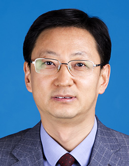 张恩富 